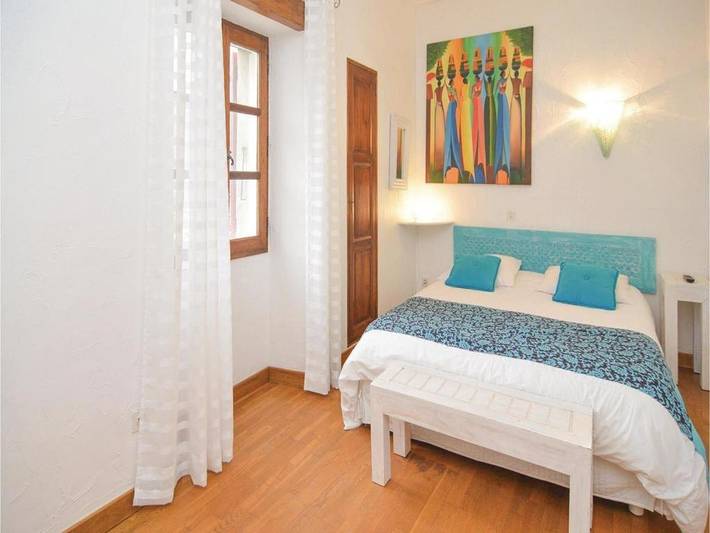 Chambre d’hôte pour 5 personnes, avec jardin et piscine ainsi que terrasse et vue à Saint-Jean-de-Maruéjols-et-Avéjan - 3