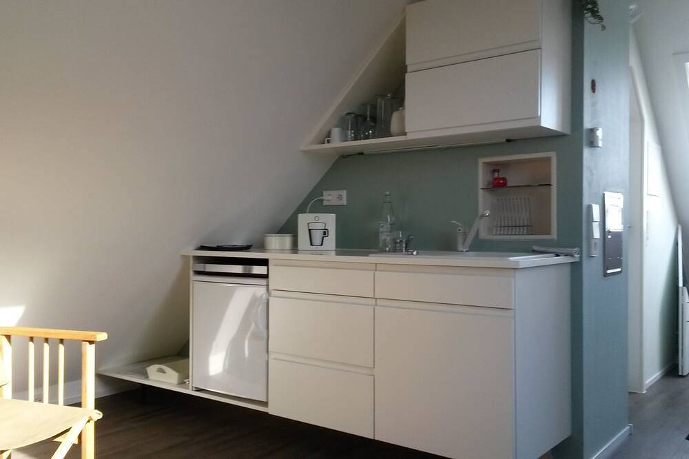 Ganze Wohnung, Appartement unterm Walmdach in Kornwestheim, Landkreis Ludwigsburg
