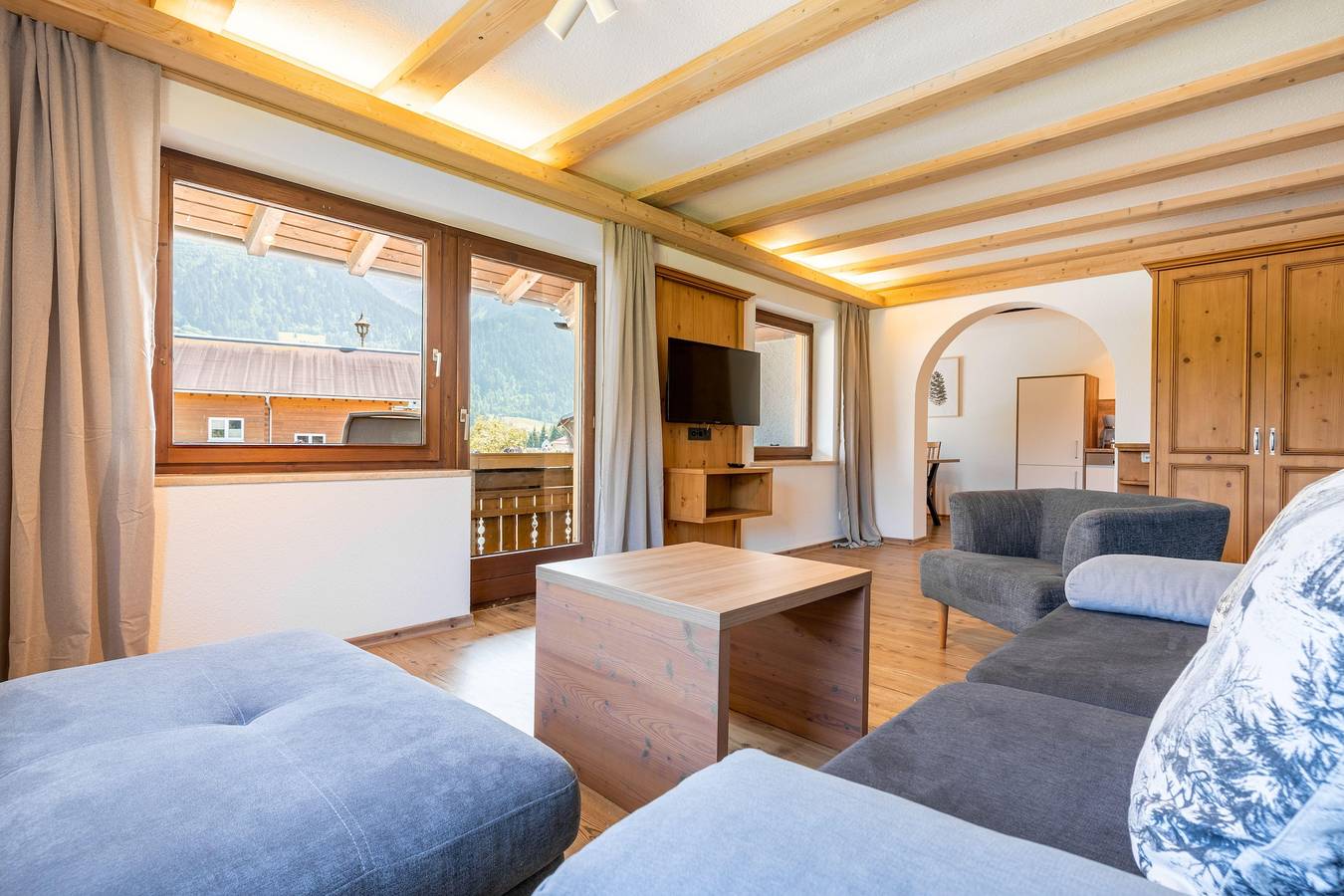 Geheel vakantieappartement, Appartement, douche, Wc, 1,5 slaapkamers in Riezlern, Mittelberg