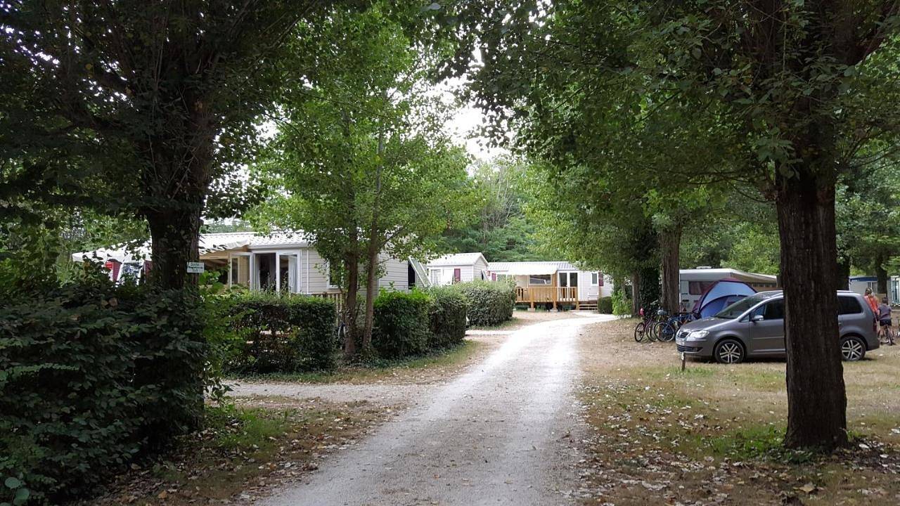 Camping les Borgnes Saint-Sozy in Saint-Sozy, Quercy