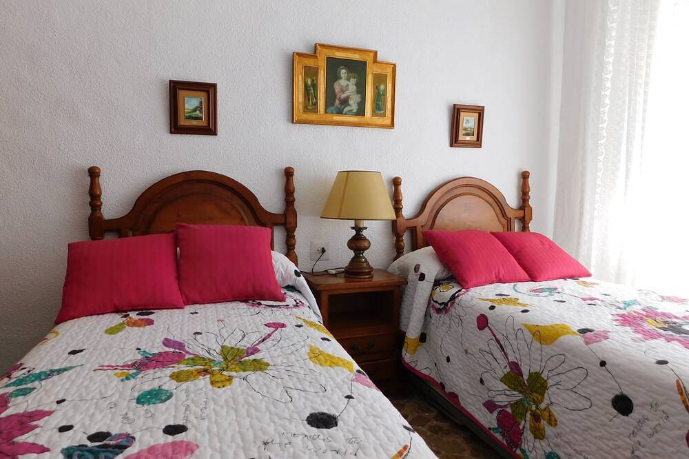 Beach Villa !  Only 1 minute walk to La Zenia Beach  6 bedroom Beach Villa in Playa Cala Cerrada (Orihuela), Orihuela