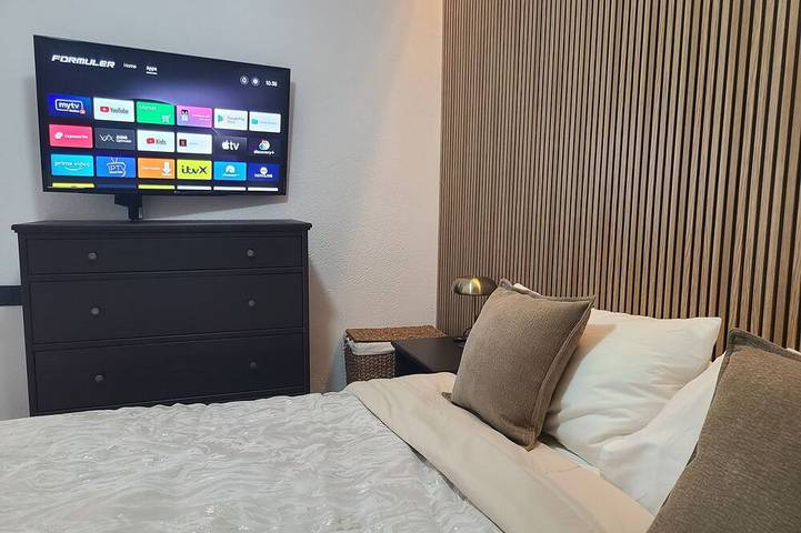 Apartamento entero, Stylish 1 Bed Apartment. Los Cristianos. Sleeps 4. 2 Pools. Air-con. Free WIFI. in Los Cristianos, Arona 