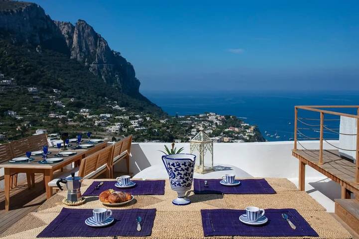 Apartment for 6 people, with balcony in Capri