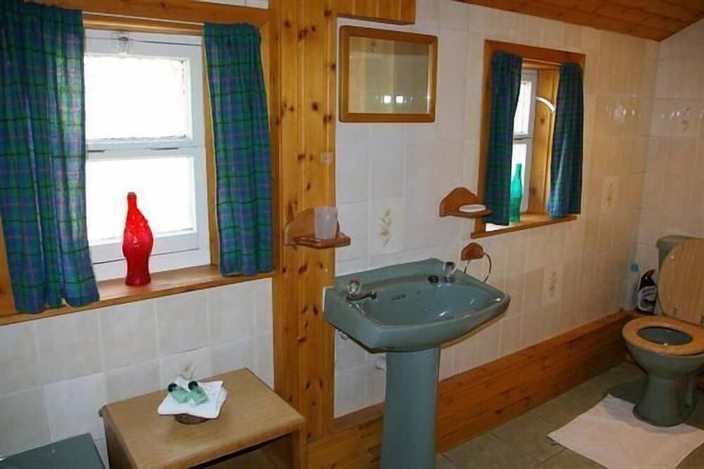 Eagle Lodge, Torhaus neben A73, Carmichael Country Cottages. Haustiere willkommen in Süd Lanarkshire