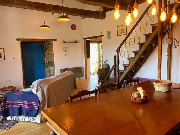 Casa rural para 4 personas, con jardín y vistas en Pantón - 3