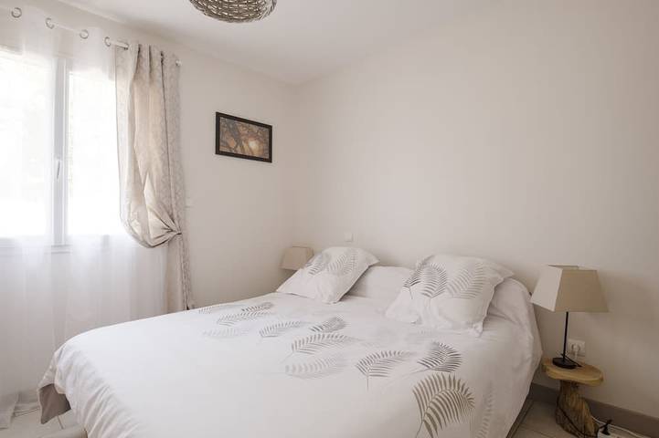 Location de vacances pour 8 personnes, avec jacuzzi ainsi que terrasse et jardin, animaux acceptés à Saint-Rabier - 3