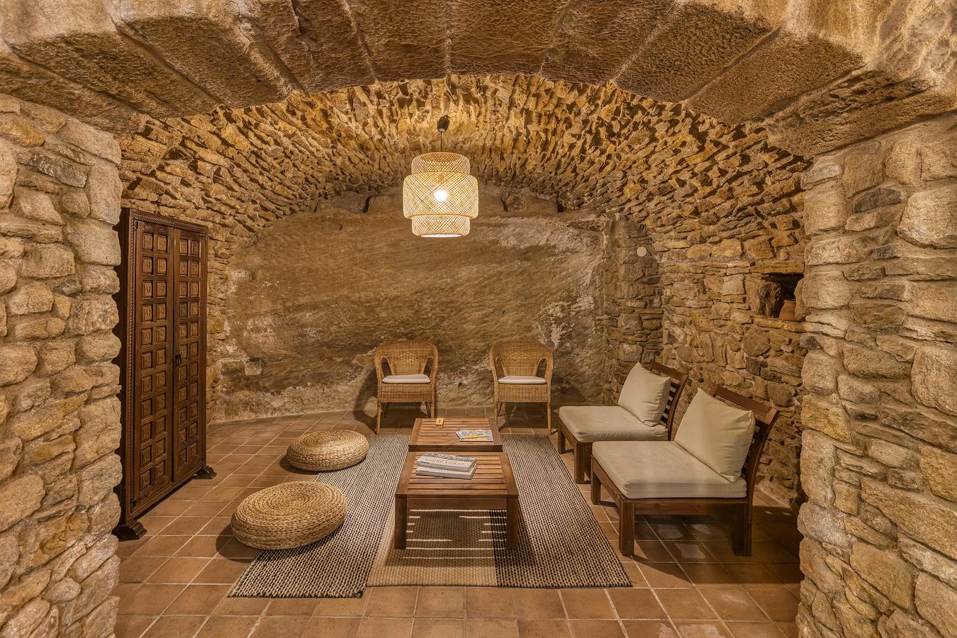 Casa vacacional 'Casa Peratallada' con Wi-Fi y aire acondicionado in Forallac, Costa Brava