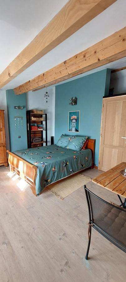 Location de vacances pour 2 personnes, avec Terrasse et Jacuzzi ainsi que Jardin et Vue à Valence - 3