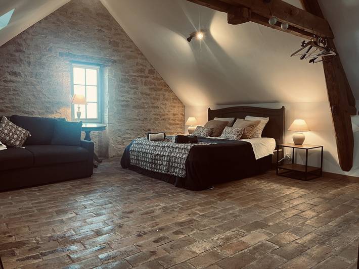 Gîte pour 4 personnes, avec jardin et piscine, animaux acceptés à Rosey