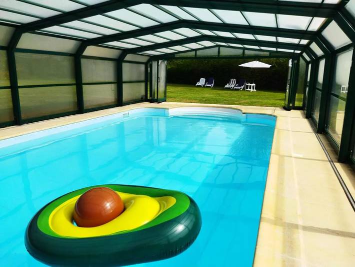 Gîte pour 5 personnes, avec piscine et terrasse à Condat-sur-Ganaveix