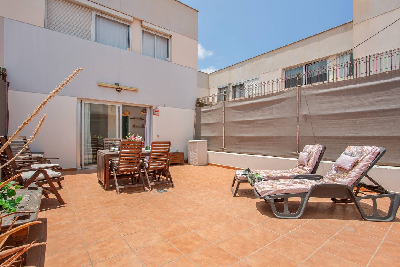 Geheel appartement, Vakantie Appartement 'Native Coconut House' met Privé Terras en Wi-Fi in Puerto de Corralejo, La Oliva