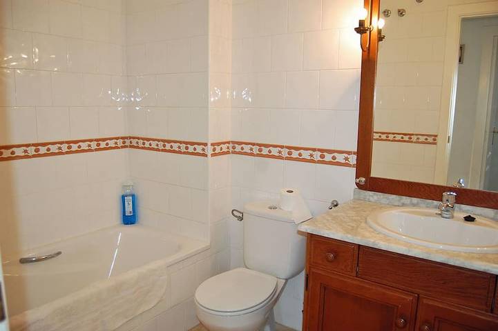 Appartement entier, Las Violetas 2 bed apt, Villamartin Plaza, Golf, Beach Sun & Food in Villamartín (Orihuela), Orihuela