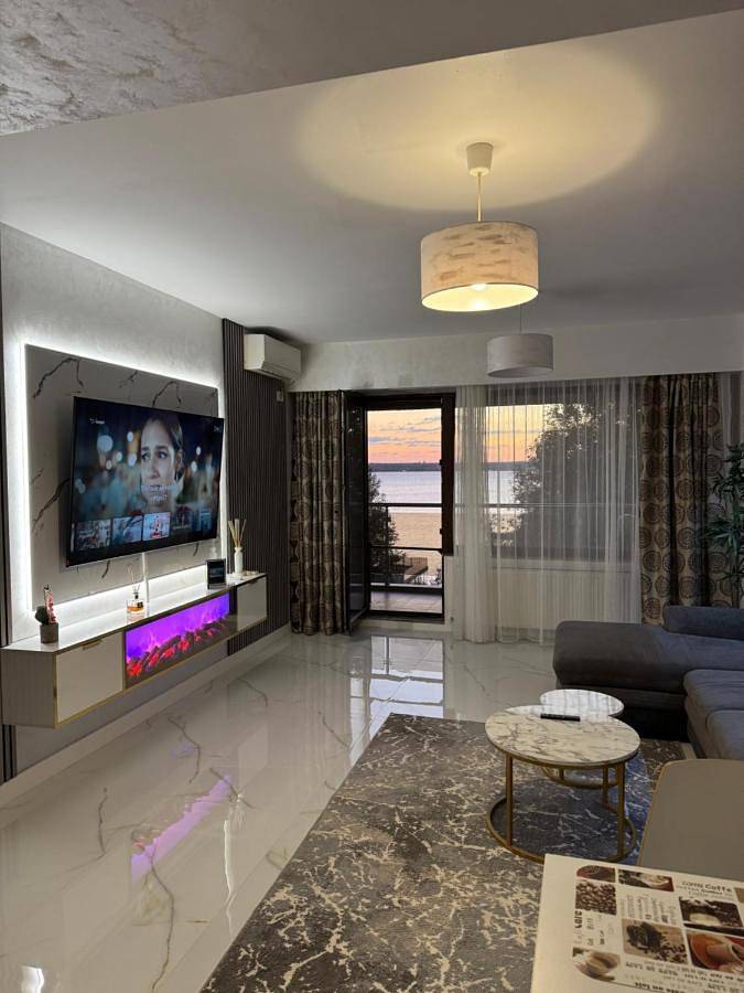 Appartement de vacances pour 5 personnes, avec vue sur le lac ainsi que vue et terrasse
