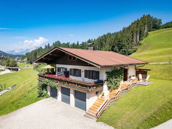 Ferienwohnung für 5 Personen, mit Balkon und Terrasse sowie Pool in Fieberbrunn