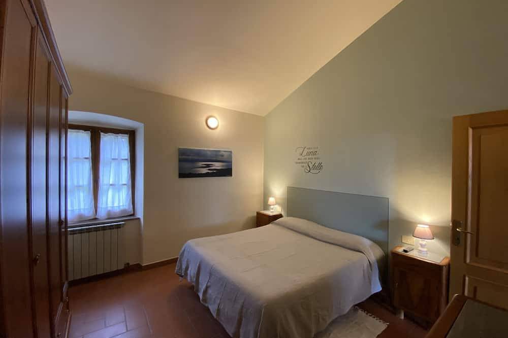 Appartamento intero, Il Contadino - Appartamento Trilocale con soppalco vetrato e vista piscina in Paciano, Perugia e dintorni