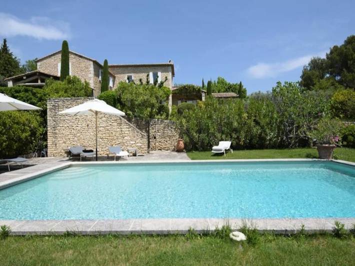 Gîte pour 12 personnes, avec jardin et piscine, adapté aux familles dans Village de Gordes - 3