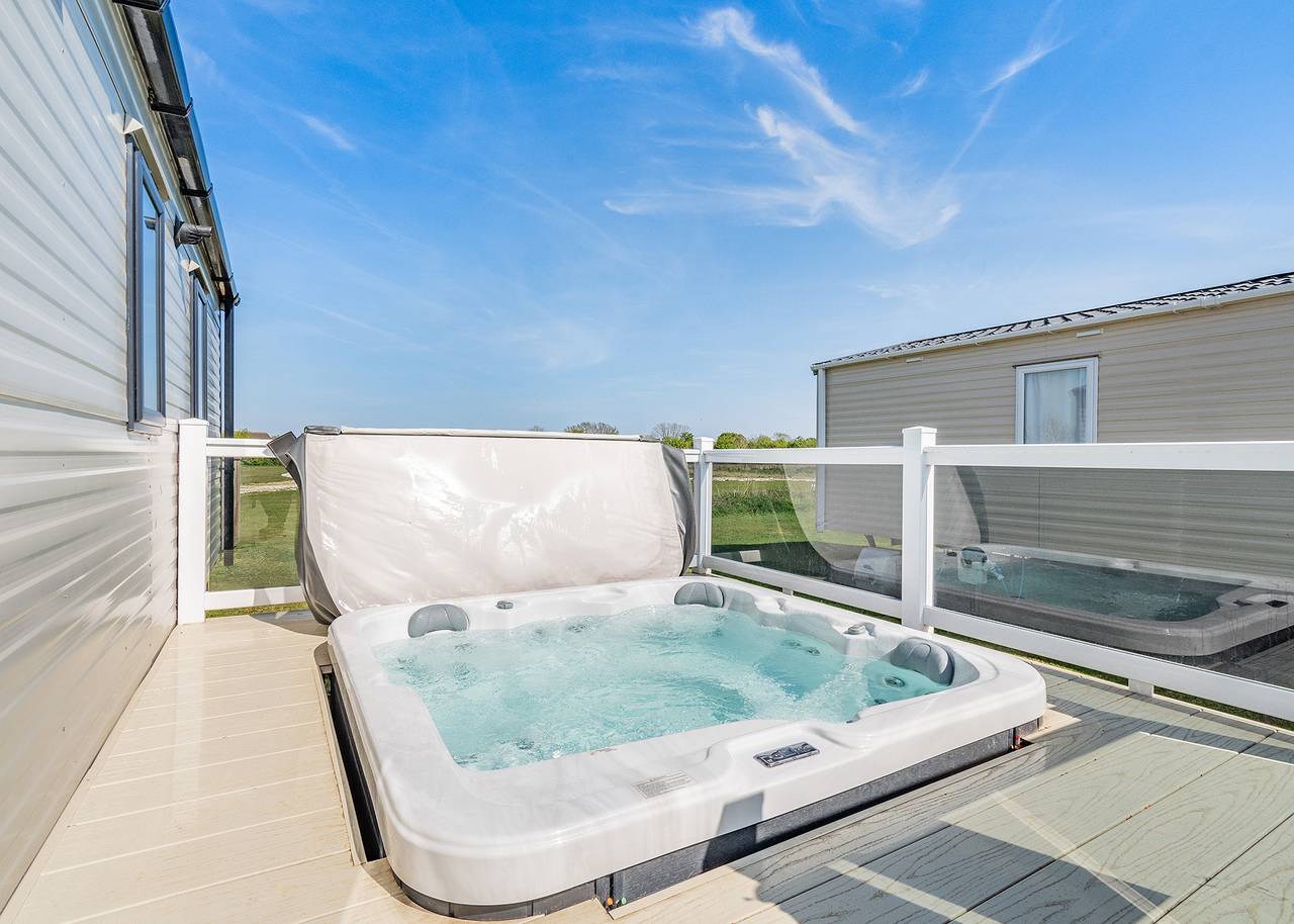 Entire apartment, Platinum Caravan 6 Berth (3 bed) (Pet) in Skegness, Lincolnshire