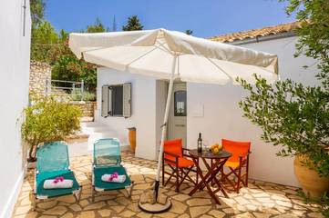 Gîte pour 2 personnes, avec jardin et terrasse dans Paxos