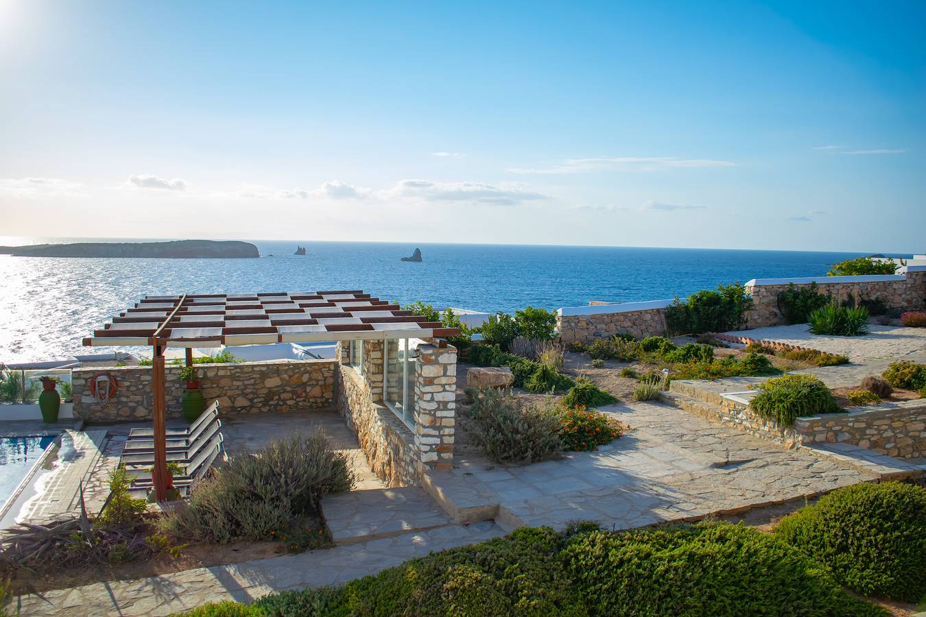 Villa 78 m2 in Agia Irini, 350 meter to the beach for 4 guests with pool access! in Sarakiniko, Paros