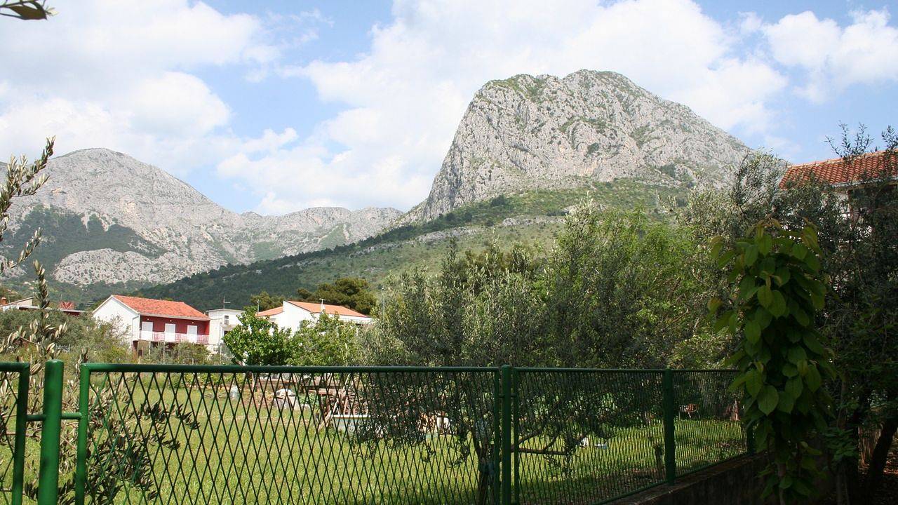 Ganze Ferienwohnung, Zimmer für 3 Personen (21 m²) in Zaostrog in Zaostrog, Makarska Riviera