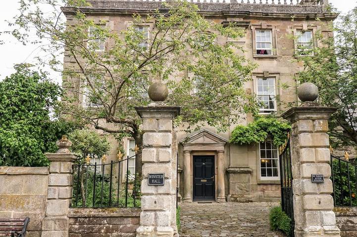Cottage for 16 people, with garden, with pets in Winster