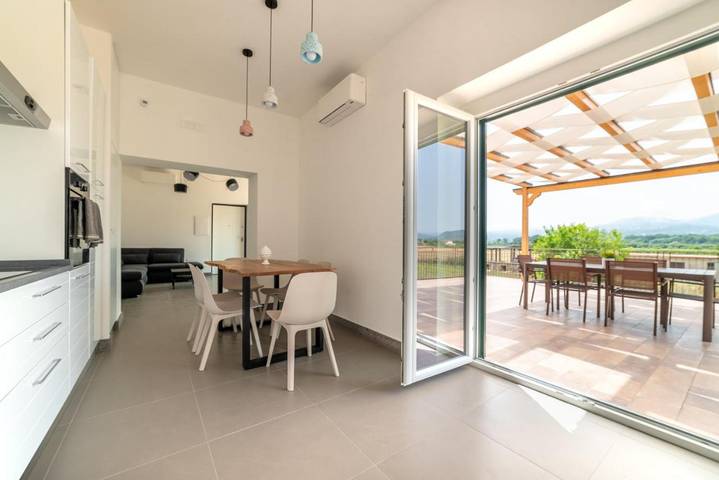 Villa per 6 persone, con panorama e giardino nonché terrazza in Cilento
