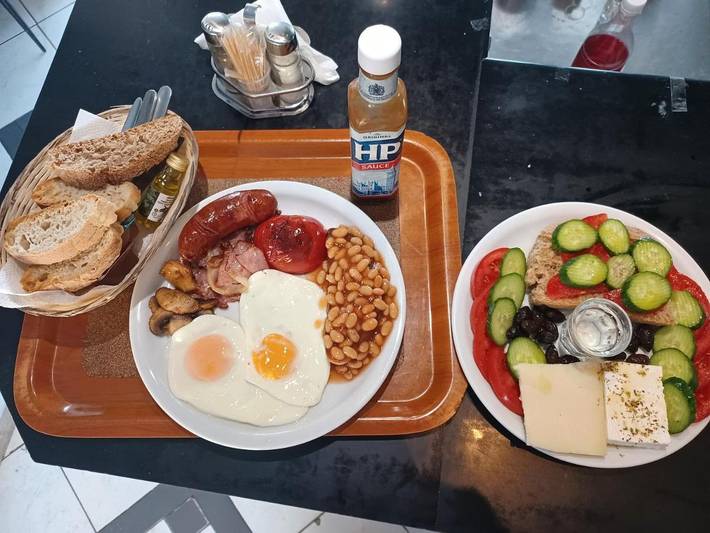 Location de vacances pour 2 personnes, avec vue et balcon ainsi que jardin et piscine dans Palaiochora - 2