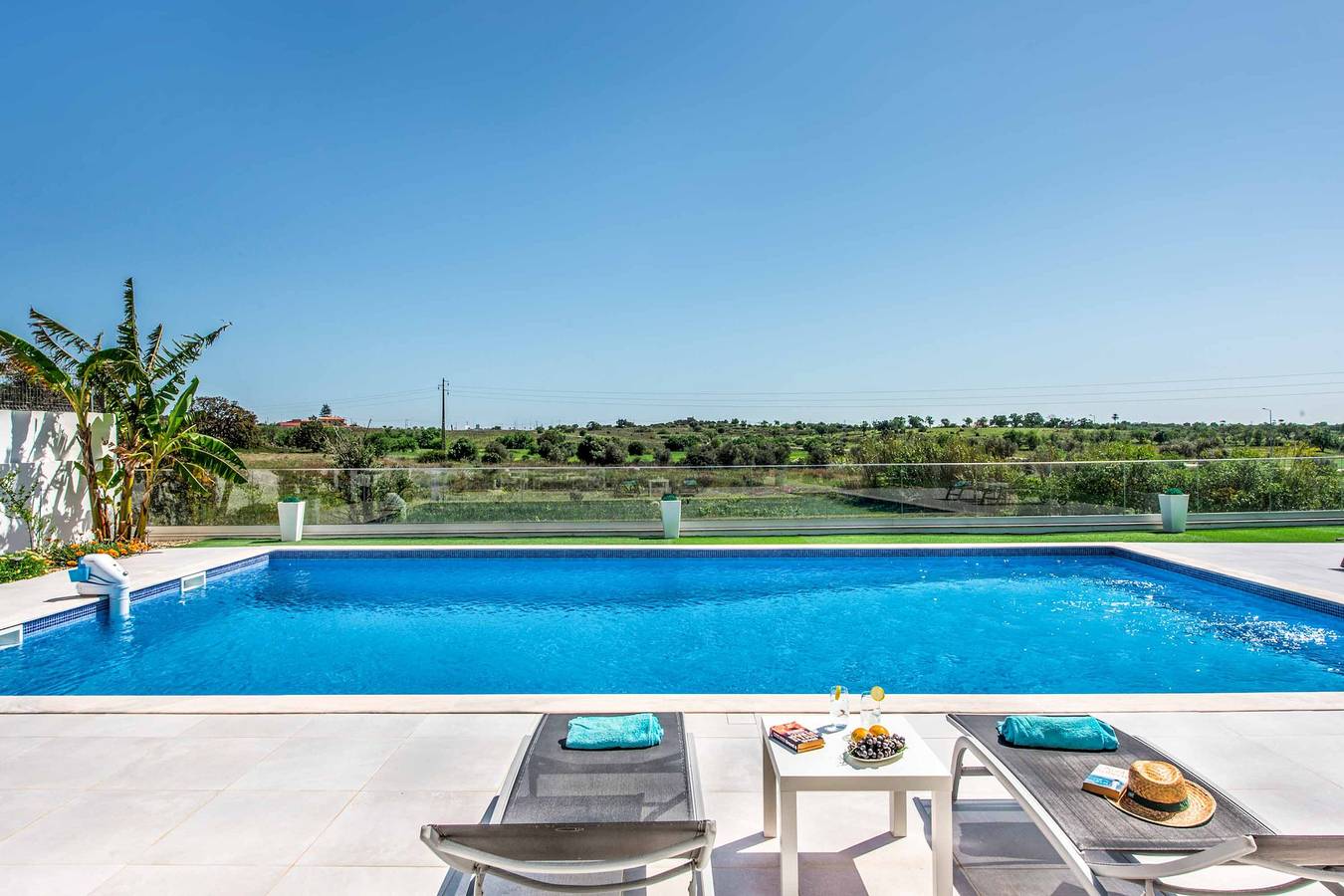Villa para 6 pessoas com piscina in Pêra, Alcantarilha e Pêra