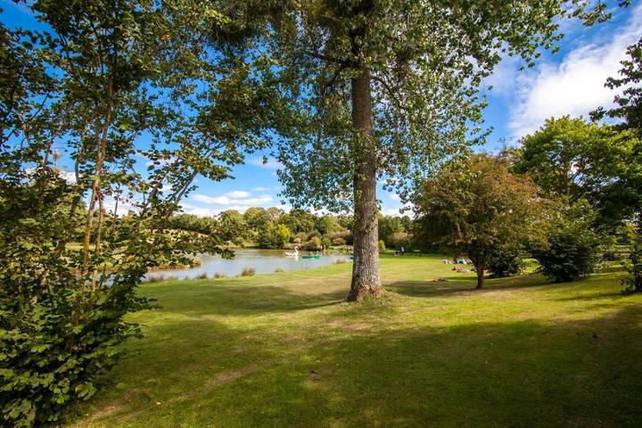 Chambre d’hôte pour 4 personnes, avec piscine et jardin, animaux acceptés dans la Manche - 2