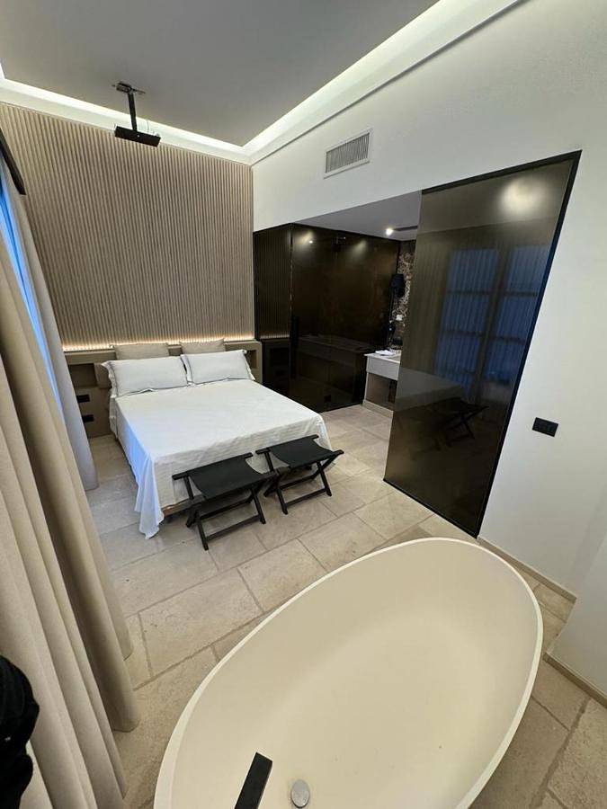 Chambre d’hôte pour 4 personnes, avec jacuzzi et jardin dans Marina Grande - 3