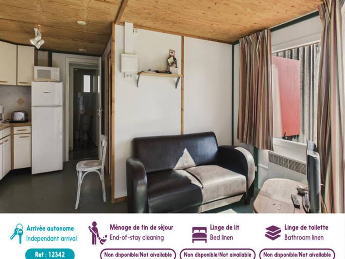 Gîte pour 5 personnes, avec terrasse ainsi que jardin et piscine, animaux acceptés à Salignac-Eyvigues - 2