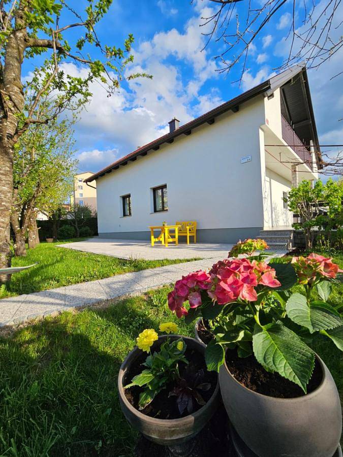 Ganze Wohnung, One-Bedroom Apartment in Postojna, Innerkrain-Karst