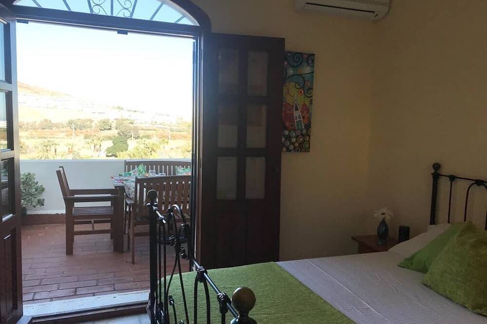 Ganze Wohnung, 2 Schlafzimmer, 2 Badezimmer, großer Gemeinschaftspool in El Palmeral, Mojácar