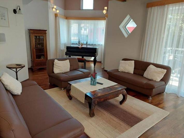 Location de vacances pour 10 personnes, avec terrasse et jardin à Tarrenz - 3