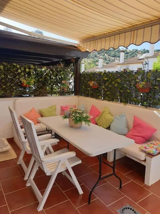 Maison de vacances pour 6 personnes, avec piscine ainsi que balcon et vue - 1