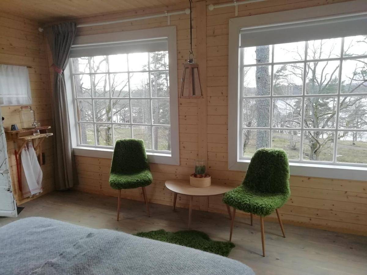 Eremitstuga Detox resort in Mellerud, Vänern