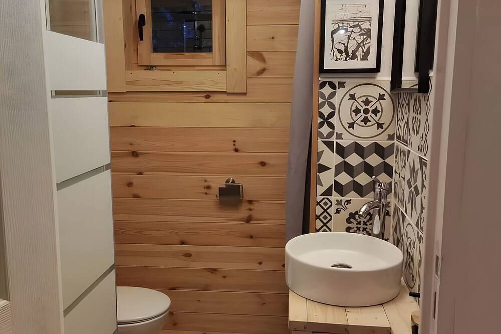 Gästezimmer 'Au Chant Des Oiseaux - Rouge Gorge -' in Varen, Holzofenpizza und Wlan in Varen, Zentralmassiv