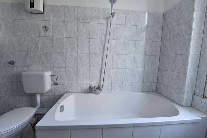 Appartement entier, Luxuriöse großzügige Wohnung mit einem Schlafzimmer in Wuppertal, Bergisches Land
