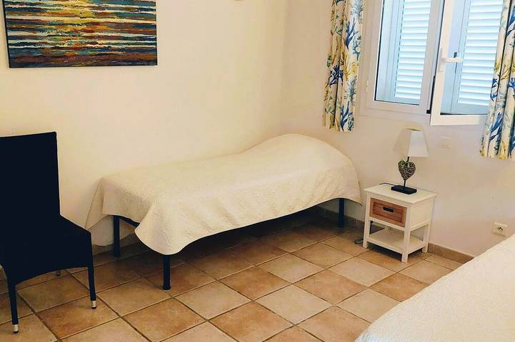 Location de vacances pour 6 personnes, avec Jardin et Piscine à San-Gavino-di-Carbini - 4