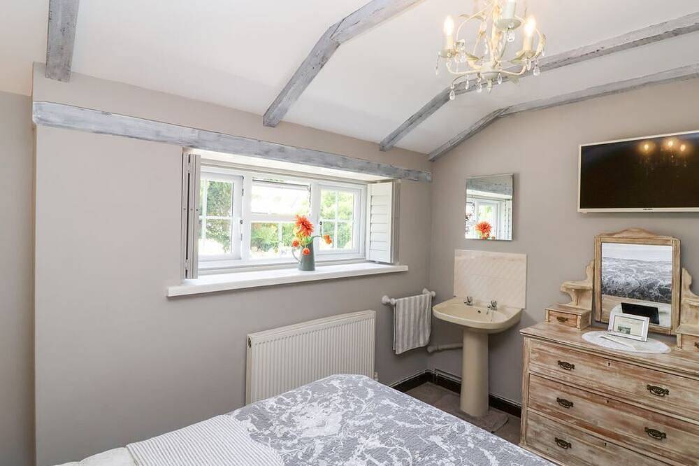 Pear Tree Cottage, Mark in Mark, Somerset