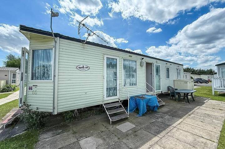 Static caravan for 8 people in Skegness