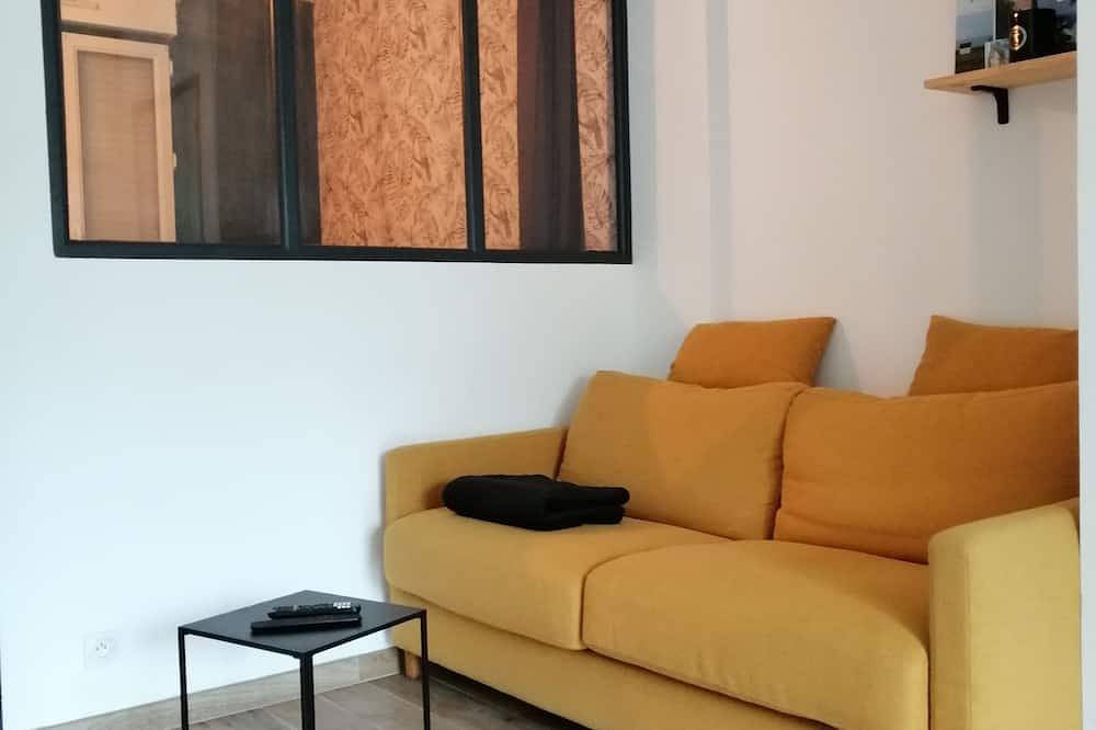 Appartement entier, Logement de 31m2 avec terrasse sur Equeudreville Hainneville proche Naval Group in Équeurdreville-Hainneville, Cherbourg-en-Cotentin