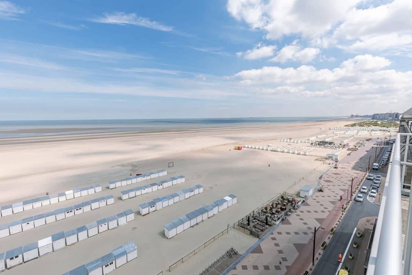 Ganze Wohnung, Casiola - Stunning Seafront Apartment in Prime Loc in Knokke-Heist, Belgische Küste