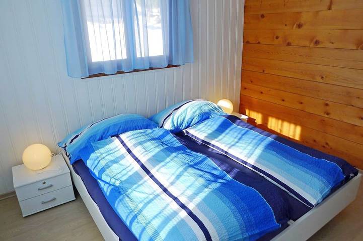 Schönes alleinstehendes Ferienhaus für 8 Gäste mit  W-Lan, Tv, Innenhof und Panoramablick in Riederalp, Aletsch Arena