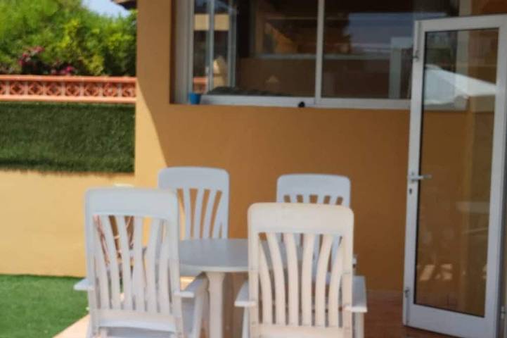 Chalet para 4 personas, con balcón y jardín - 1