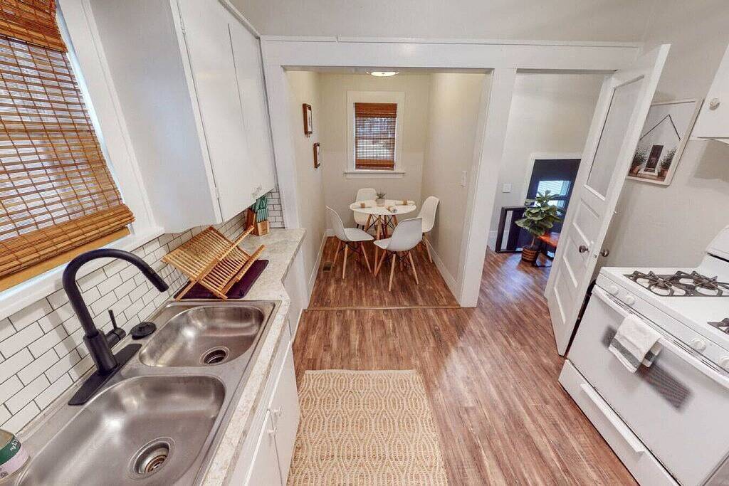 Boho 2-Bed Bungalow in Delano – 2 Kings, Pet-Friendly, Large Fenced Yard, Near Downtown. in Wichita, Kansas