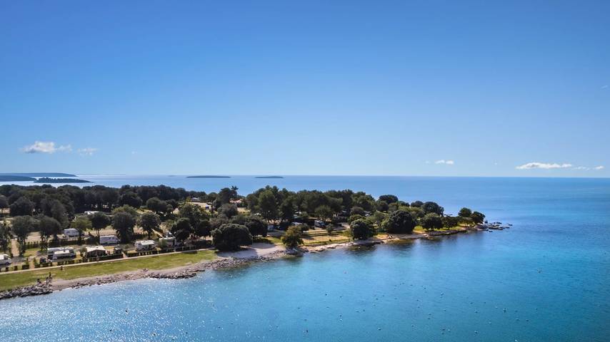 Wohnwagen für 4 Personen, mit Pool und Terrasse in Rovinj - 3