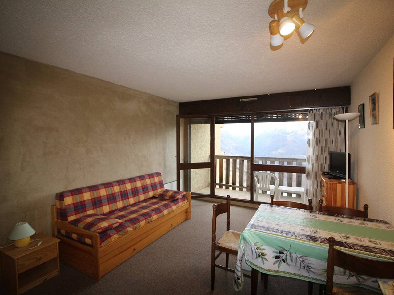 Appartement entier, Studio cabine spacieux à 250m des pistes, 4 couchages, parking gratuit - Auris en Oisans in Auris, Parc national des Écrins