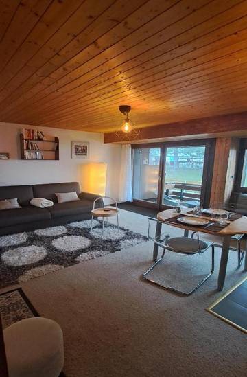Gîte pour 2 personnes, avec terrasse dans Anzère