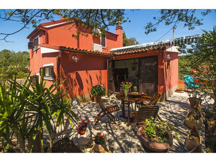 Villa pour 8 personnes, avec Piscine dans Šolta - 2